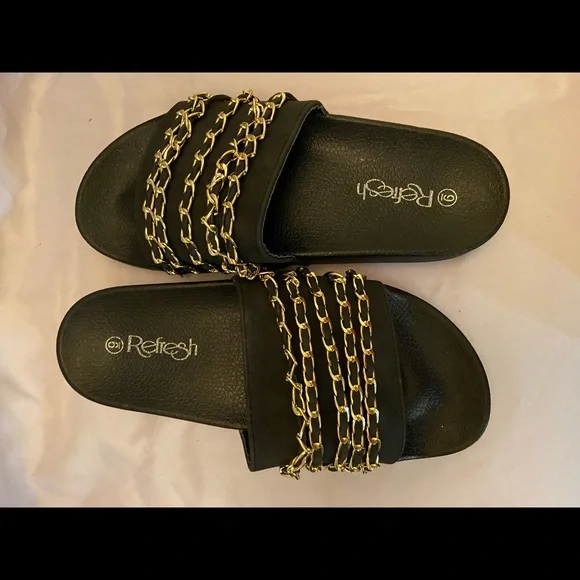Refresh Black sliders with 5 layers of Gold Chain size 9 - Picture 6 of 7